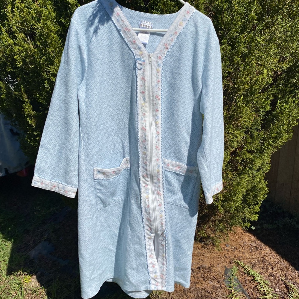 Vintage 90s Y2K Floral Baby Blue & White Zip Up Dainty Sleep Dress Pajamas